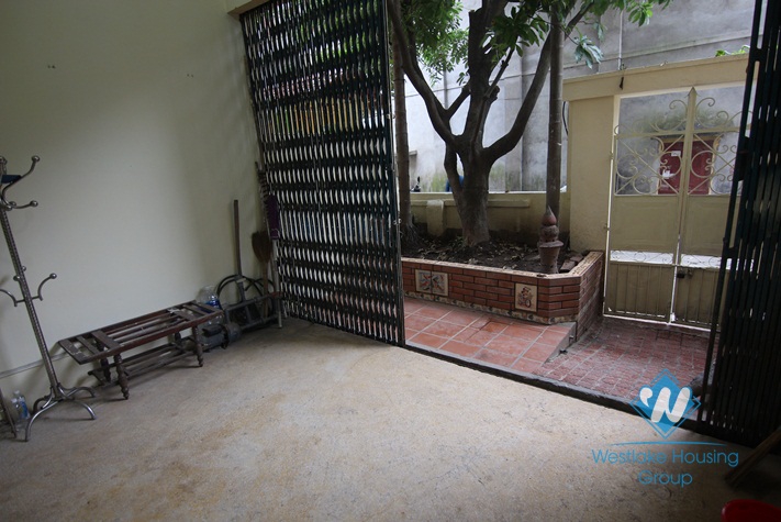 A cheap house for rent in Au co, Tay ho, Ha noi